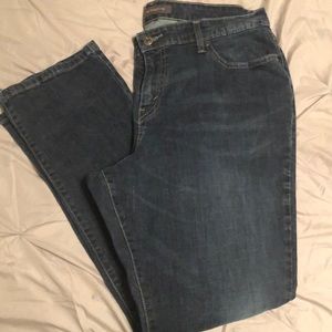 Women’s Levi’s 580 straight leg